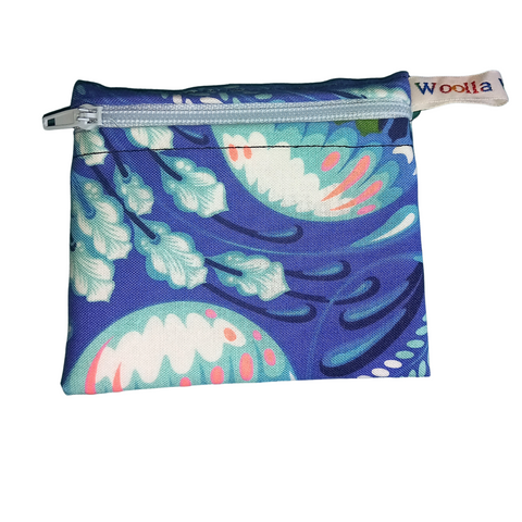 Jellyfish Swirl - Snack Bag - Small Pippins Waterproof Pouch for Food, Makeup and more, Eco-Friendly and Washable Lunch, Travel, and Storage