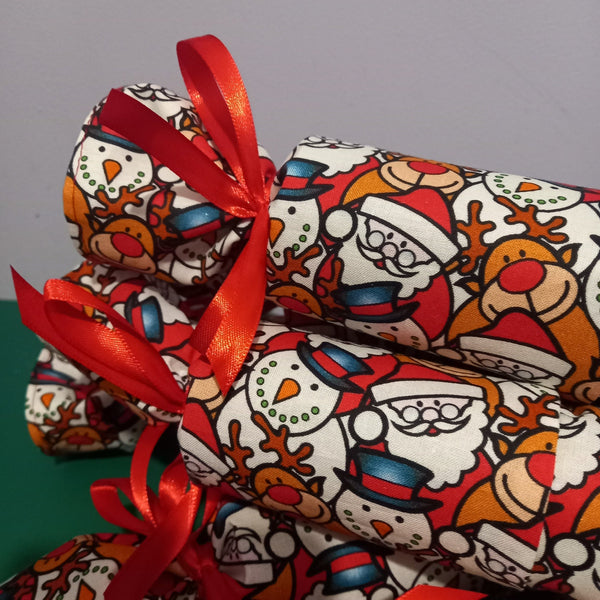 Reusable Christmas Cracker, Eco Friendly Sustainable Festive Table Decor, Refillable Zero Waste Holiday Gift Idea - Sausage Dog Dachshund
