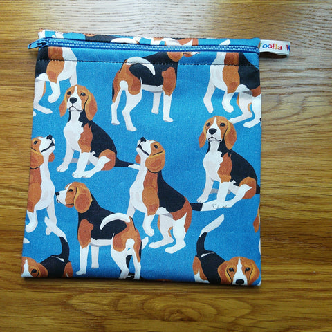 Reusable Sandwich Bag, Sanitary Pads Bag, Bagel Holder, Travel Makeup Bag Reusable Snack Pouch, Vegan Snack Box, Zip, Beagle Dog