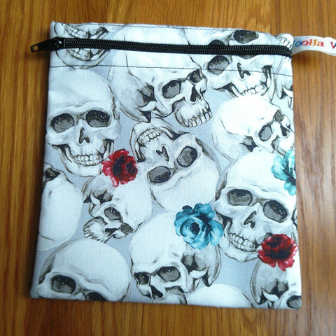 Reusable Snack Bag - Bikini Bag - Lunch Bag - Make Up Bag Small Poppins Waterproof Lined Zip Pouch - Sandwich - Period - Grey Skulls