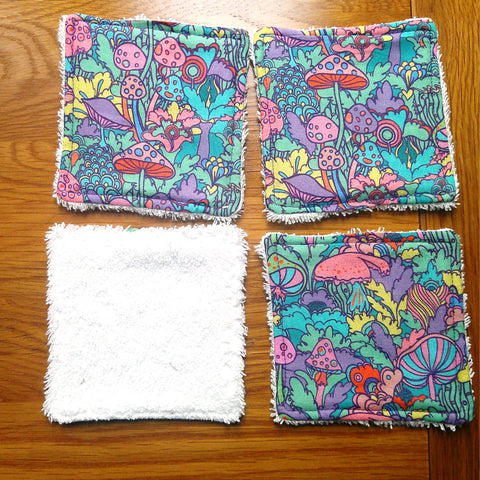 Reusable Face Wipes, Reusable Cotton Pads, Washable Wipes, Makeup Remover Pads, Baby Wipes, Reusable Cleaning Pads 4 Pack Retro Schrooms