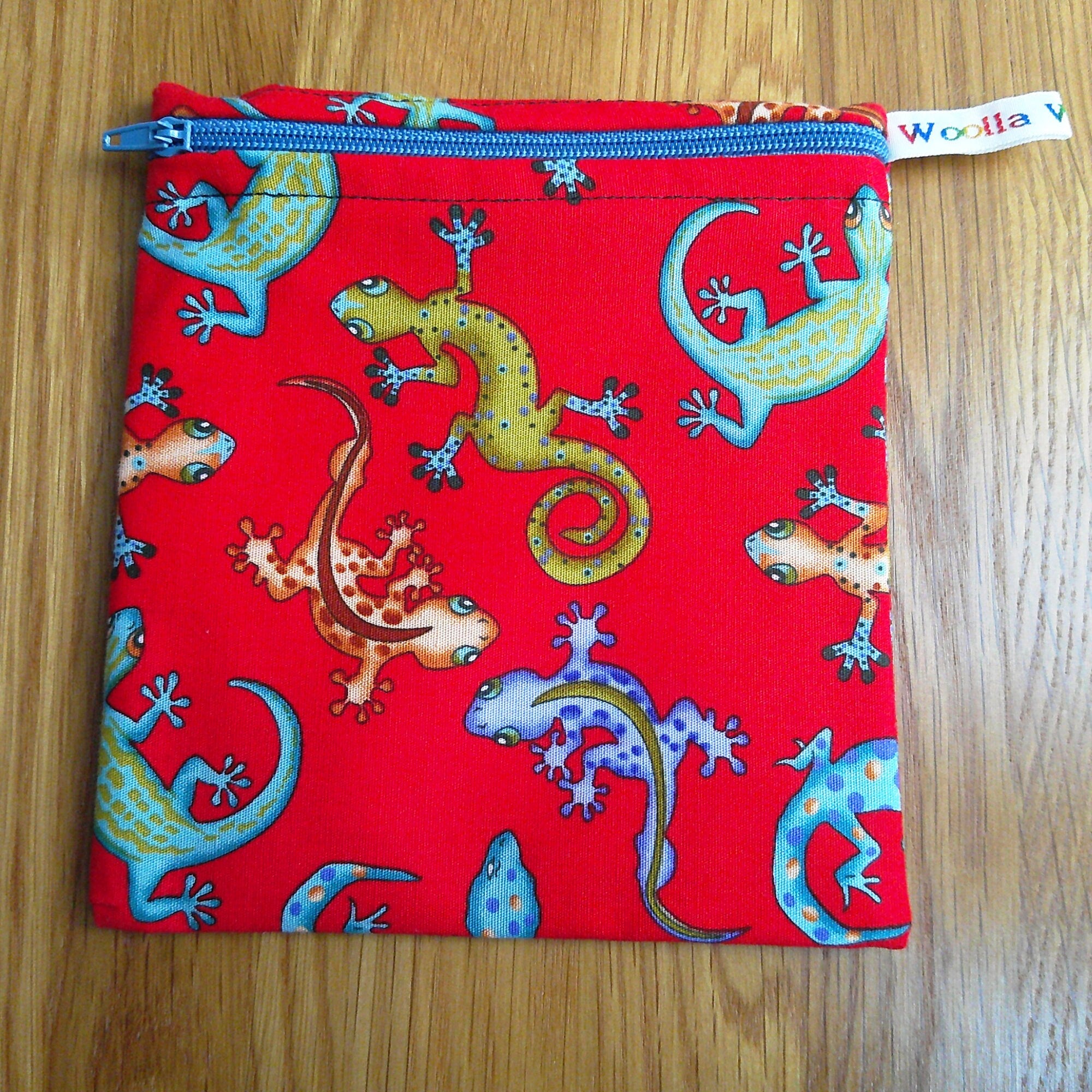 Reusable Snack Bag - Bikini Bag - Lunch Bag - Make Up Bag Small Poppins Waterproof Lined Zip Pouch - Sandwich - Period - Red Gecko
