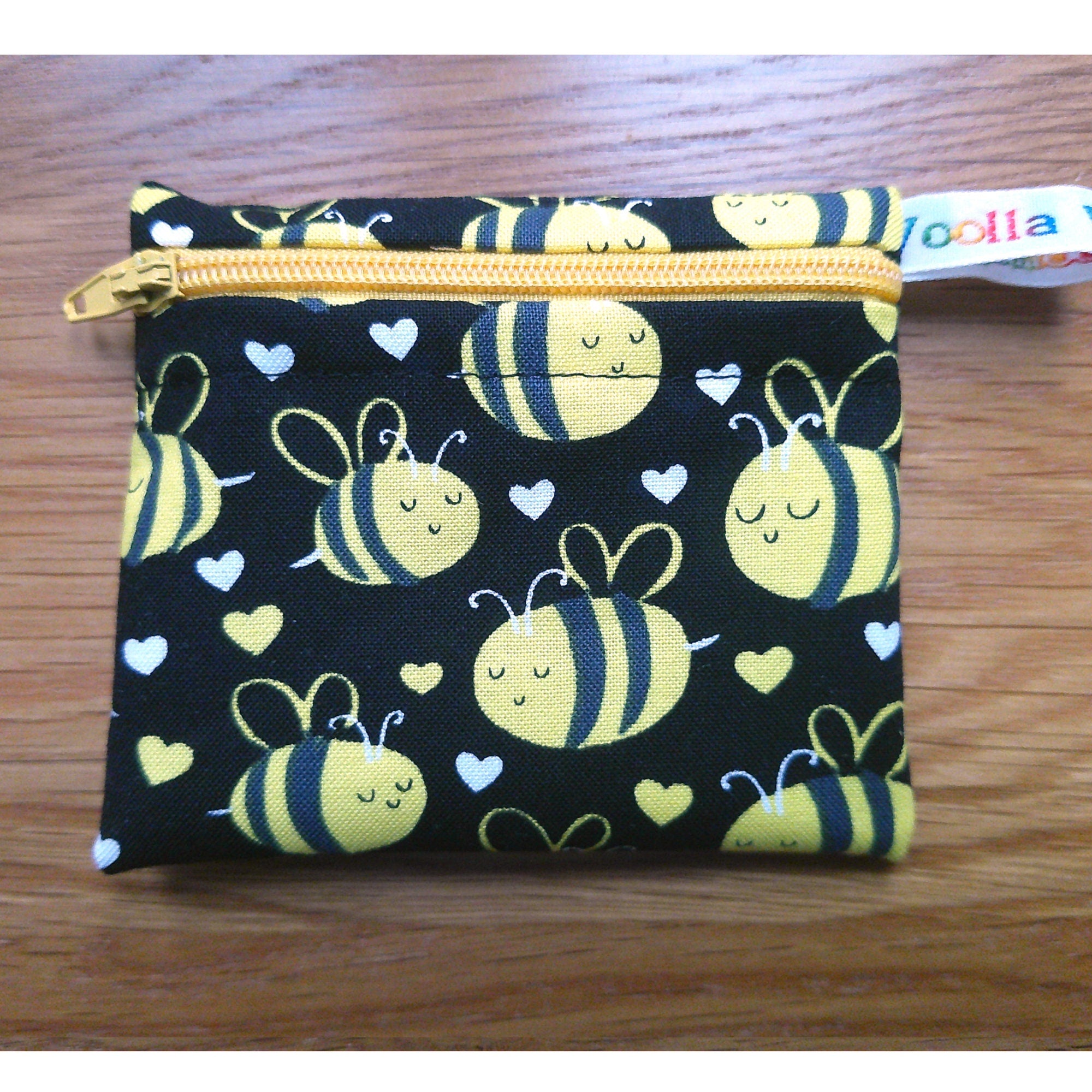 Snack Bag, Pouch for Food, Organise, Store, Protect, Eco-Friendly and Washable Lunch, Travel, and Storage - Chonky Bees