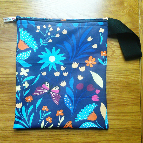 Washable Lunch Bag, Travel Toiletry Bag, School Lunch Box, Reusable Lunch Bag, Travel Makeup Bag, Reusable Wipe, Gym Bag Navy Butterfly
