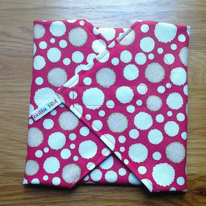 Reusable Sandwich Wrap, Wax Wrap Alternative Vegan Sustainable Sandwiches -Eco Zero Waste Hook & Loop Fastener - Red Fluffs