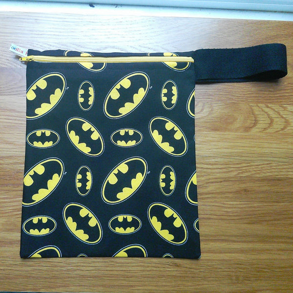 Washable Lunch Bag, Travel Toiletry Bag, School Lunch Box, Reusable Lunch Bag, Travel Makeup Bag, Reusable Wipe, Gym Bag Yellow Bat