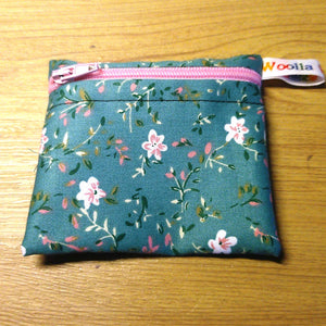 Snack Bag, Pouch for Food, Organise, Store, Protect, Eco-Friendly and Washable Lunch, Travel, and Storage - Mint Flowers