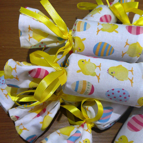 Egg N Chick Fabric Reusable  Easter Cracker Pullable Eco Friendly Crackers Zero Waste, Stocking Christmas Table Decoration