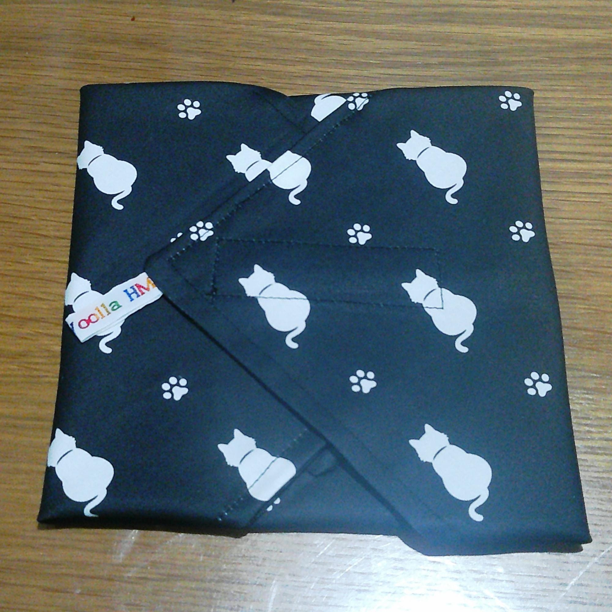 Reusable Sandwich Wrap, Wax Wrap Alternative Vegan Sustainable Sandwiches -Eco Zero Waste Hook & Loop Fastener - Black White Cat