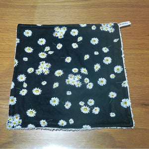 Face Flannel, Towel backed cloth, Wash Cloth, UnPaper Towel, Face Wipe, Makeup Remover, Eco Friendly, Plastic Free - Black Daisy