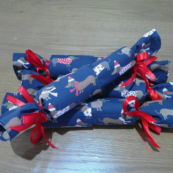 Reusable Christmas Cracker Washable, Eco Friendly Sustainable Festive Table Decor, Refillable Zero Waste Holiday Gift Idea - Navy Dachshund