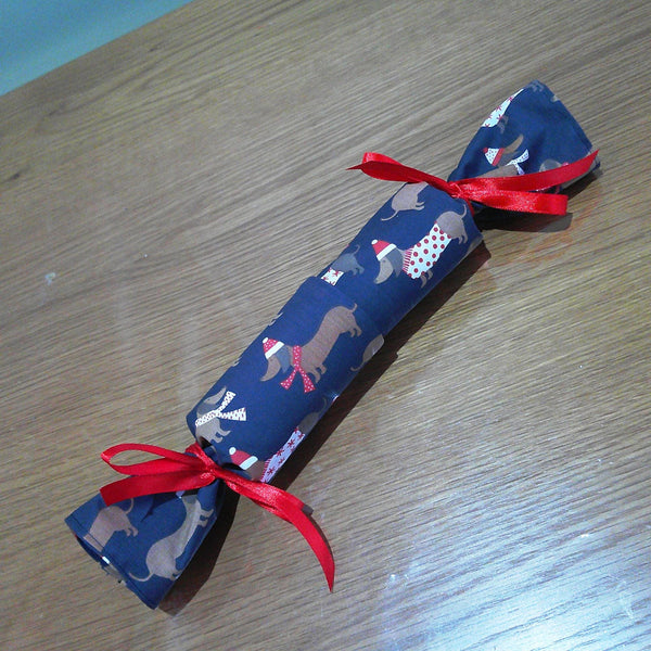 Reusable Christmas Cracker Washable, Eco Friendly Sustainable Festive Table Decor, Refillable Zero Waste Holiday Gift Idea - Navy Dachshund