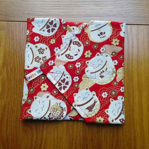 Reusable Sandwich Wrap: Vegan Zero Waste Lunch, Red Lucky Cat Print