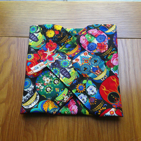 Skull Print Reusable Sandwich Wrap: Vegan Eco-Friendly Lunch Wrap
