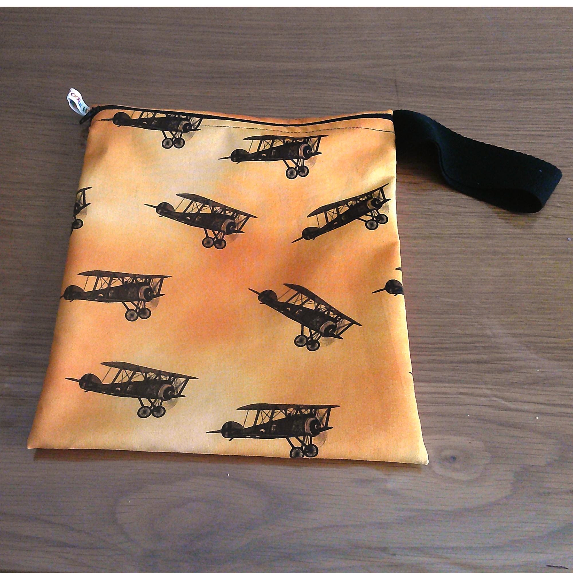 Washable Lunch Bag: Bi Plane Print, Waterproof Lined Poppins Pouch