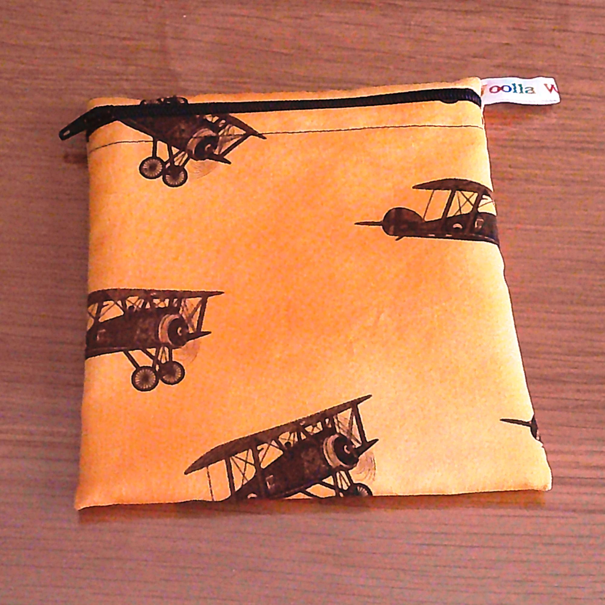 Reusable Snack Pouch: Waterproof Fabric Zip Bag for Snacks, Cosmetics