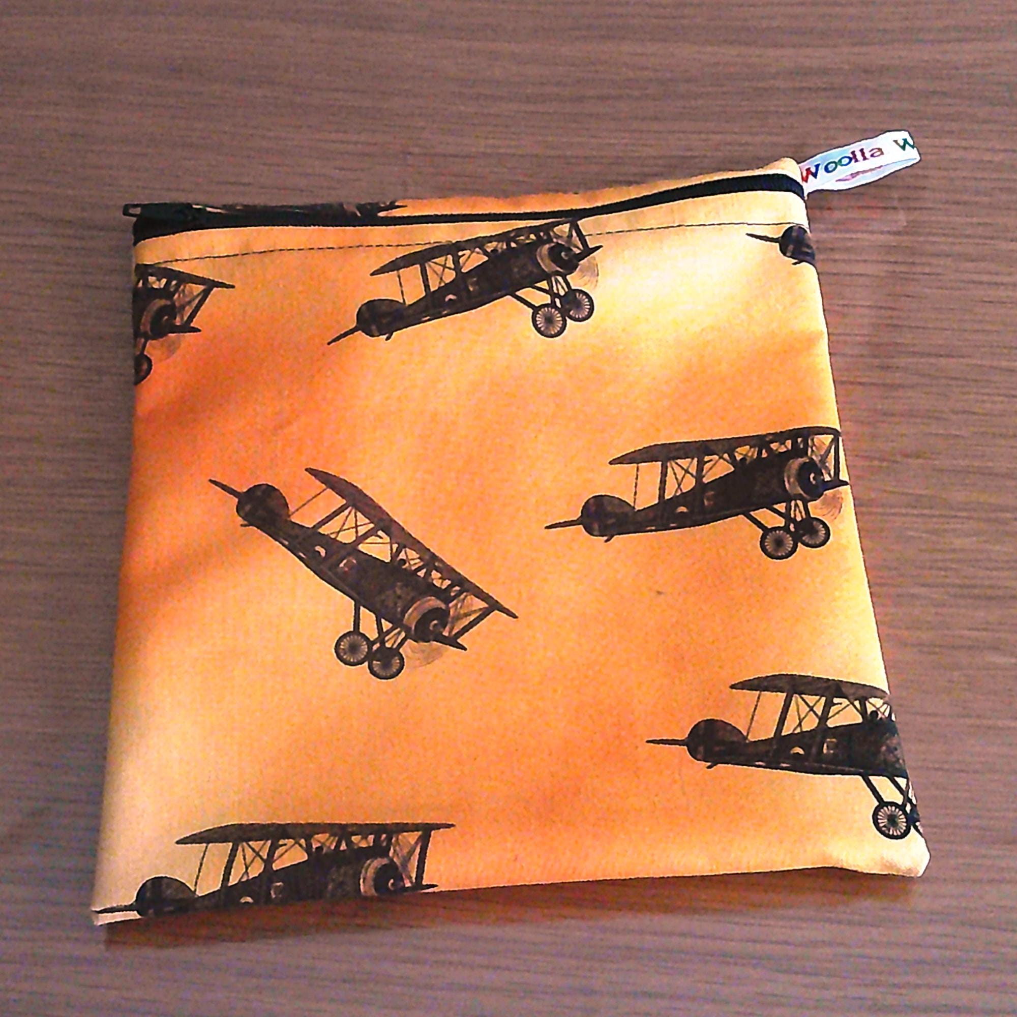 Reusable Sandwich Pouch: Eco-Friendly Waterproof Snack Bag - Bi Plane