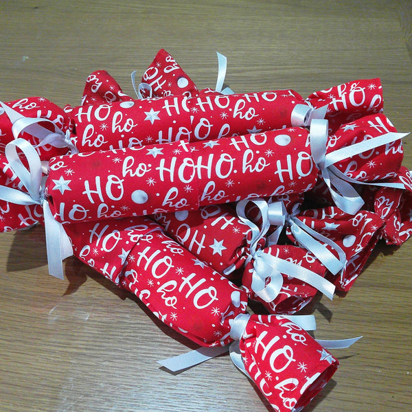 Reusable Christmas Cracker, Eco Friendly Sustainable Festive Table Decor, Refillable Zero Waste Holiday Gift Idea - Ho Ho Ho