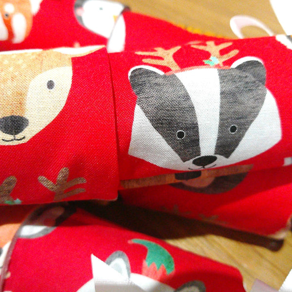 Reusable Christmas Cracker, Eco Friendly Sustainable Festive Table Decor, Refillable Zero Waste Holiday Gift Idea - Festive Red Wildlife
