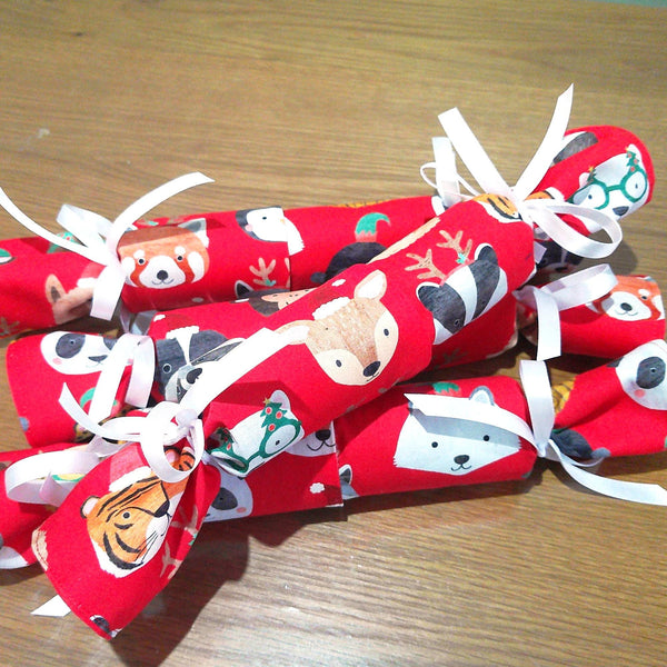 Reusable Christmas Cracker, Eco Friendly Sustainable Festive Table Decor, Refillable Zero Waste Holiday Gift Idea - Festive Red Wildlife