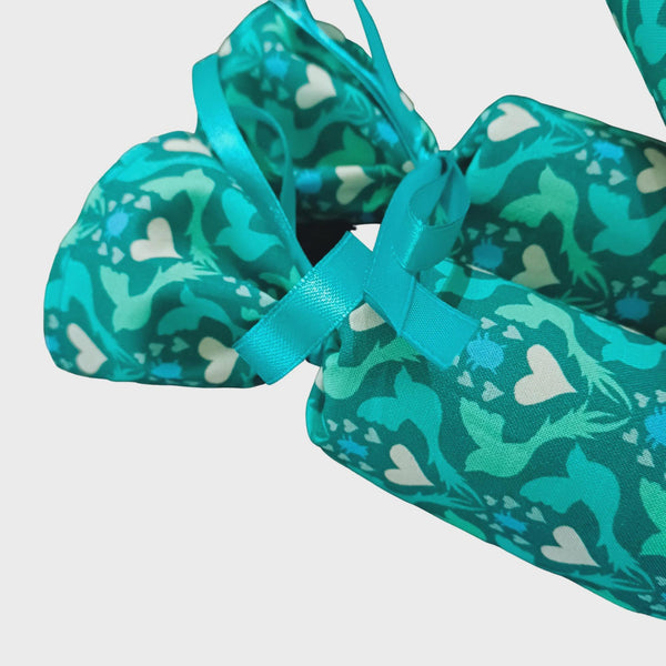 Reusable Christmas Cracker, Eco Friendly Sustainable Festive Table Decor, Refillable Zero Waste Holiday Gift Idea - Dove Peace