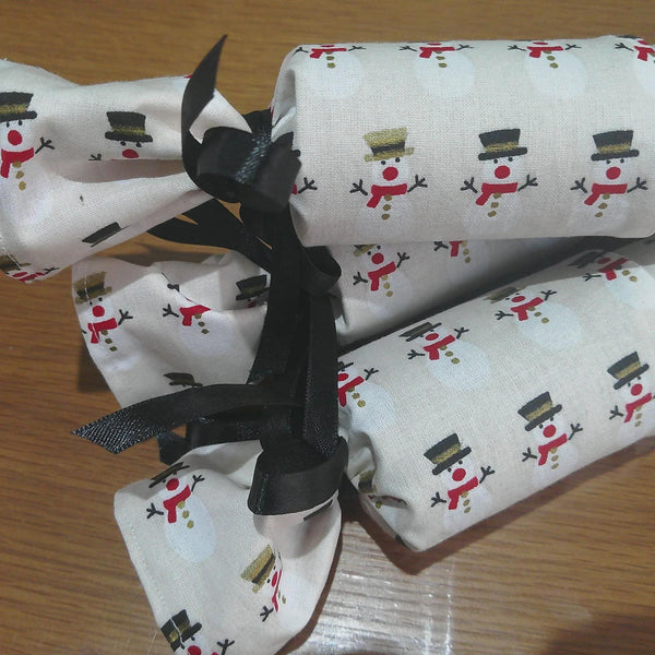 Reusable Christmas Cracker, Eco Friendly Sustainable Festive Table Decor, Refillable Zero Waste Holiday Gift Idea - White Snowmen