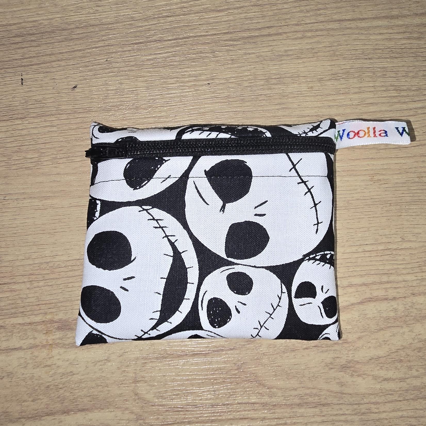 Pippins Reusable Snack Pouch, Pocket Sized Waterproof Food Safe Zip Bag, Washable Eco Lunch Pouch,  Mini Snack Bag Handmade Skelly Face