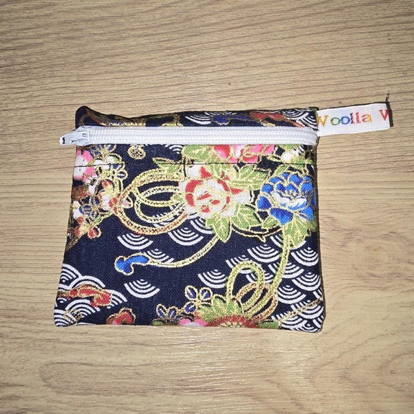 Pippins Reusable Snack Pouch, Pocket Sized Waterproof Food Safe Zip Bag, Washable Eco Lunch Pouch,  Mini Snack Bag Handmade Floral O