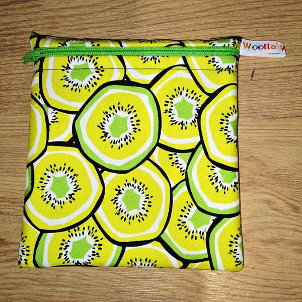 Small Reusable Snack Pouch Waterproof Food Bag, Eco-Friendly Washable Fabric Zip for Snacks, Change, Cosmetics, Accessories Kiwi Slices