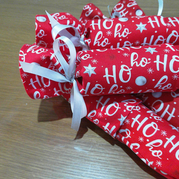 Reusable Christmas Cracker, Eco Friendly Sustainable Festive Table Decor, Refillable Zero Waste Holiday Gift Idea - Ho Ho Ho