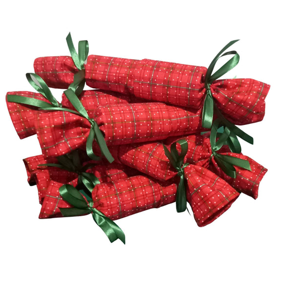 Reusable Christmas Cracker, Eco Friendly Sustainable Festive Table Decor, Refillable Zero Waste Holiday Gift Idea - Tartan Snow