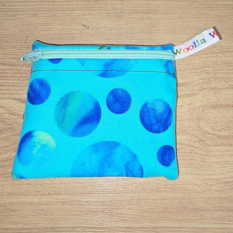 Pippins Reusable Snack Pouch, Pocket Sized Waterproof Food Safe Zip Bag, Washable Eco Lunch Pouch,  Mini Snack Bag Handmade Ocean Bubbles