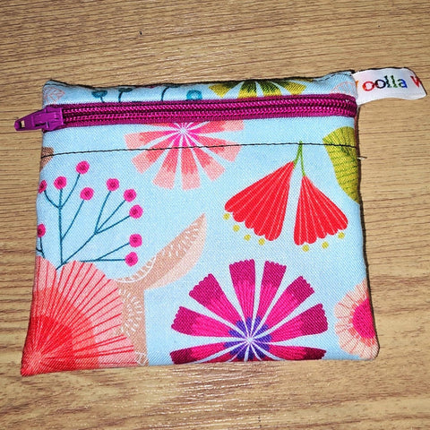 Pippins Reusable Snack Pouch, Pocket Sized Waterproof Food Safe Zip Bag, Washable Eco Lunch Pouch,  Mini Snack Bag Handmade Forest frolic