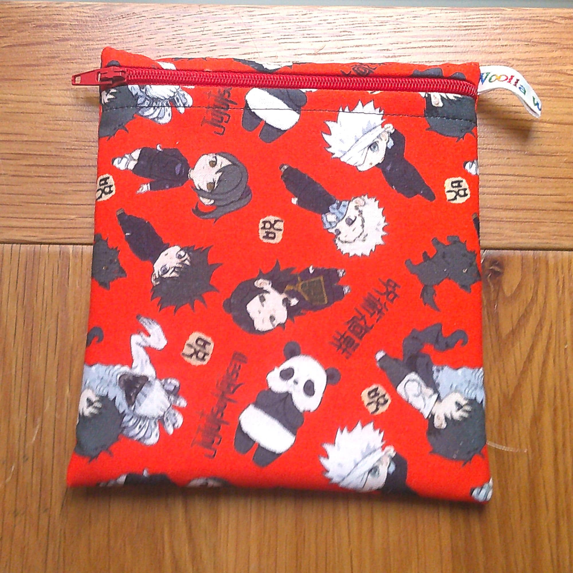 Small Reusable Snack Pouch Waterproof Food Bag, Eco-Friendly Washable Fabric Zip for Snacks, Change, Cosmetics, Accessories Red Anime