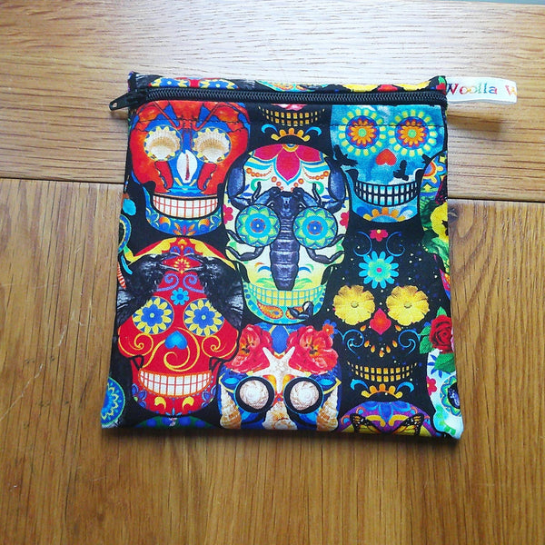 Small Reusable Snack Pouch Waterproof Food Bag, Eco-Friendly Washable Fabric Zip for Snacks, Change, Cosmetics, Accessories Skull Fiesta