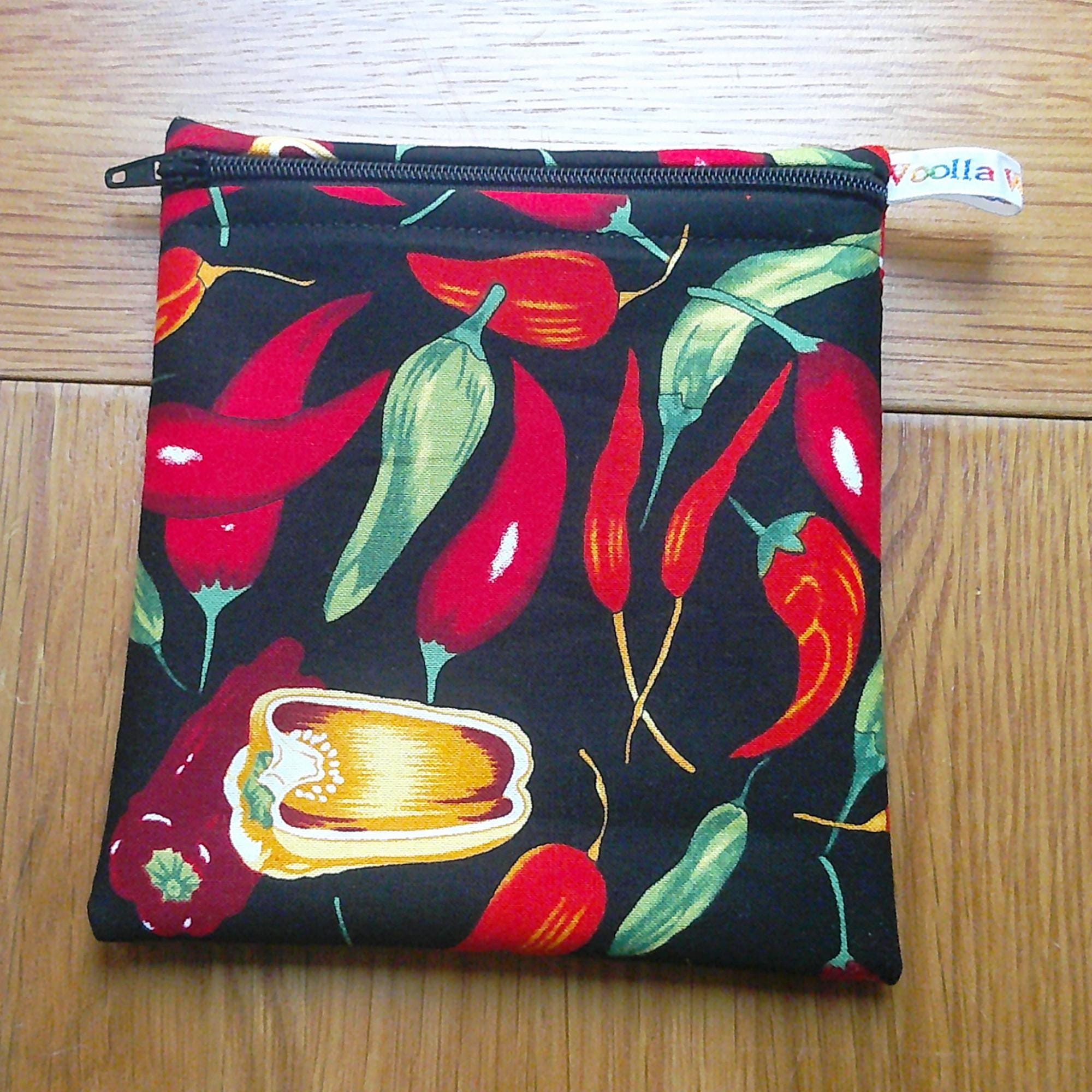 Small Reusable Snack Pouch Waterproof Food Bag, Eco-Friendly Washable Fabric Zip for Snacks, Change, Cosmetics, Accessories Chilli Pepper T