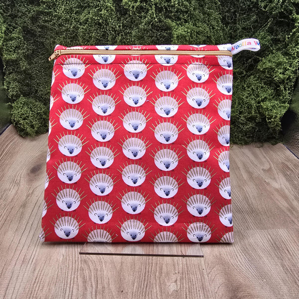 Reusable Sandwich Medium Pouch Eco-Friendly Waterproof Snack Bag, Fabric Zip Pouch for Food, Baked Goods, Everyday  Gold Spike Hedgehog