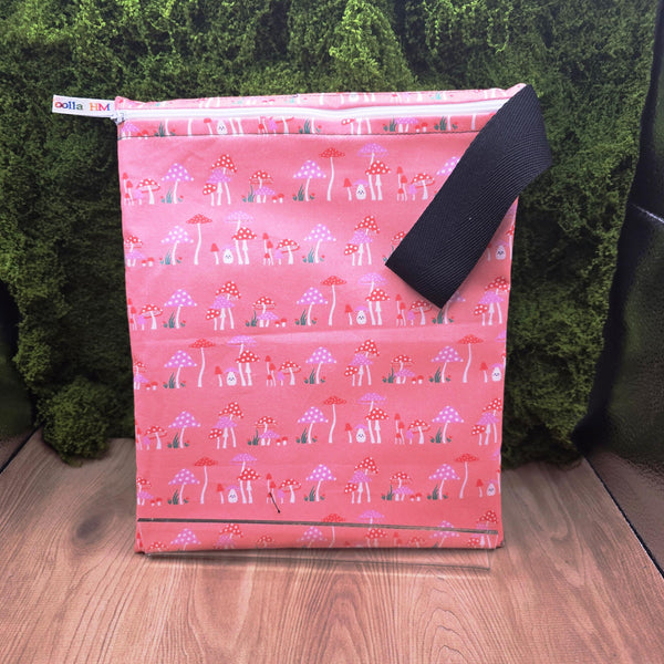 Washable Lunch Bag, Travel Toiletry Bag, School Lunch Box, Reusable Lunch Bag, Travel Makeup Bag, Reusable Wipe, Gym Bag Tiny Toadstool