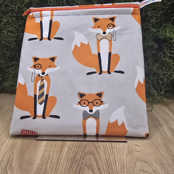 Reusable Sandwich Bag, Sanitary Pads Bag, Bagel Holder, Travel Makeup Bag Reusable Snack Pouch, Vegan Snack Box, Zip, Fox VR