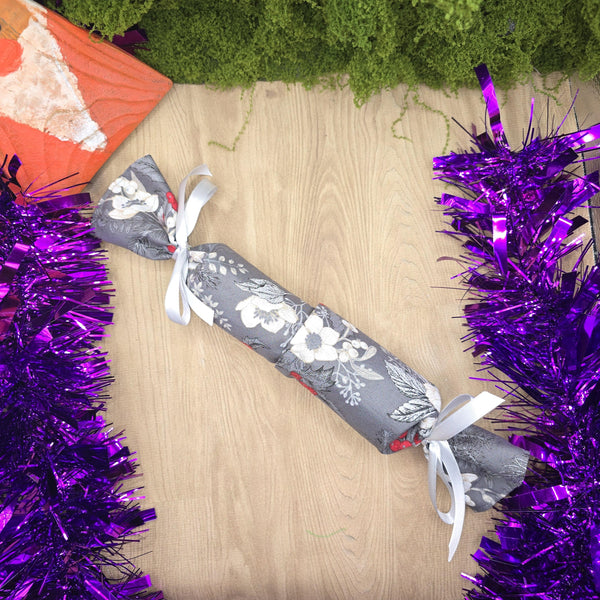Reusable Christmas Cracker, Washable, Eco Friendly Sustainable Festive Table Decor, Refillable Zero Waste Holiday Gift Grey Foliage