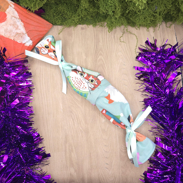 Reusable Christmas Cracker, Eco Friendly Sustainable Festive Table Decor, Refillable Zero Waste Holiday Gift Idea - Festive Sage Cats
