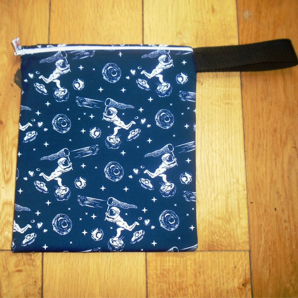 Moon chaser  -  Handy Poppins Pouch Lunch Bag