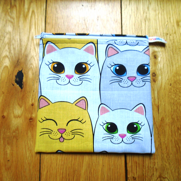 Big Kitty Cats -  Medium Poppins Pouch Washable Sandwich Bag - Vegan Alt. to Wax Wrap